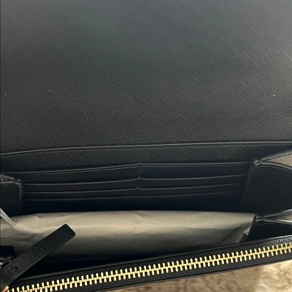 Tory Burch Black Crossbody with Gold Accent - Picture 3 of 4